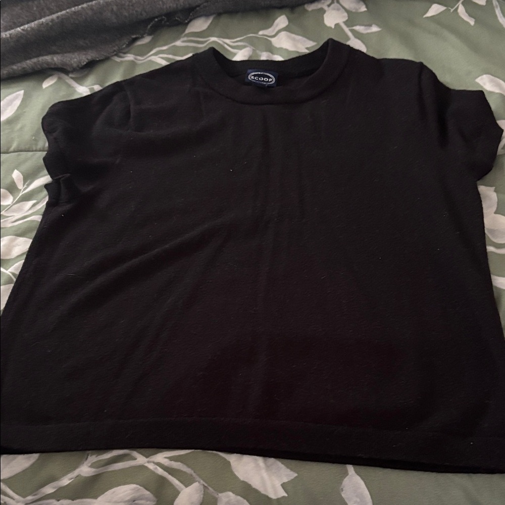 Scoop Knit Black Tee